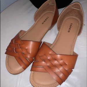 Super cute summery brown peep toe flats by Torrid